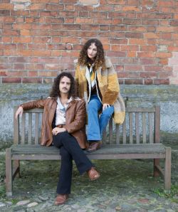 Jordi Arnau Rubio aus Barcelona und Lisa Michele Lietz aus Schwerin haben Luna Soul ihren ganz eigenen Sound verliehen