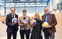 Neuer Sportkomplex an der Jägerbäk bestehend aus Sporthalle, Sportfreianlage und Out-Door-Fitness-Parcours wird eröffnet.