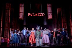 Don Giovanni Ensemble auf der Bühne im großen Haus