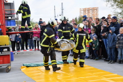 Tag der offenen Tore in der neuen Feuer- und Rettungswache 3 an der Dierkower Allee 1.